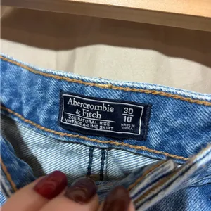 Abercrombie and fitch skirt thumbnail 3