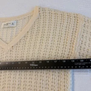 Abercrombie & Fitch Cream Open Knit V Neck Sweater Lightweight Preppy Capsule LG thumbnail 4