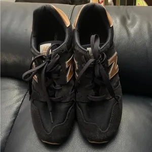 New Balance 520 blue and rose gold 9 thumbnail 3