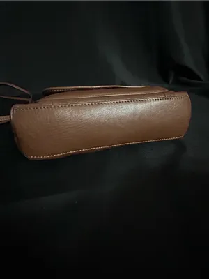 Stone Mountain Accessories Brown Pebbled Leather Crossbody Purse thumbnail 8