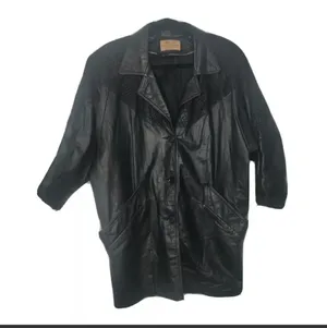 Vintage Black leather jacket sz 6/8 thumbnail 1