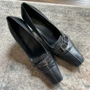 Franco Sarto 90s Vintage Pointed Square Toe Black Leather Buckle Pump Heel 8.5 thumbnail 6