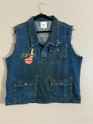 FOUND Revolve Patch Denim Vest L Vintage Blue Distressed Racing Utility Western thumbnail 3