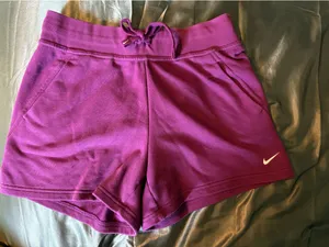 Women’s Nike shorts  thumbnail 1