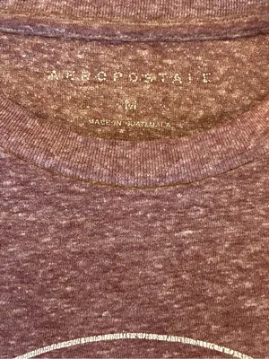Women’s Aeropostale Heather Maroon Short Sleeve Graphic Tee Size Medium thumbnail 3