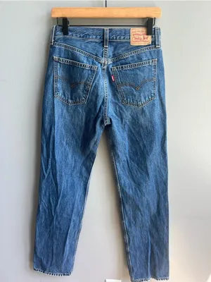 Levi's Women's Low Pro Relaxed Fit Straight Leg Jeans Denim Classic Size 25 thumbnail 6