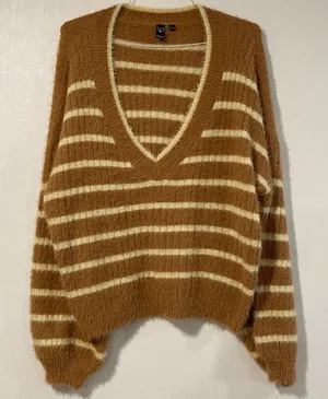 Windsor Fuzzy Striped V-Neck Sweater Women’s Large | Soft Cozy Brown Pullover thumbnail 1