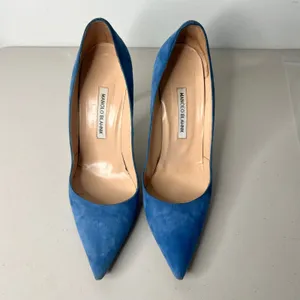 Manolo Blahnik BB Blue Suede Pumps Size 42 thumbnail 2
