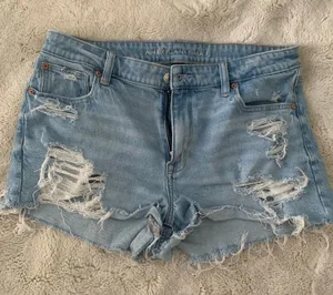American Eagle Ripped Jean Shorts Sz 8 thumbnail 1