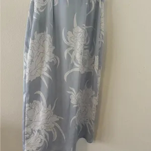 Aritzia Babaton Eames Skirt in Blue/Silver thumbnail 9