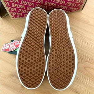 Vans Classic Slip-On 'Eyes In The Dark' Women 8.0 US thumbnail 10
