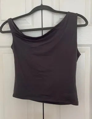 SheIn Off-The-Shoulder Top thumbnail 1