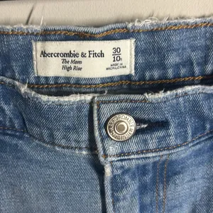 Abercrombie & Fitch The Mom High Rise Jean thumbnail 2