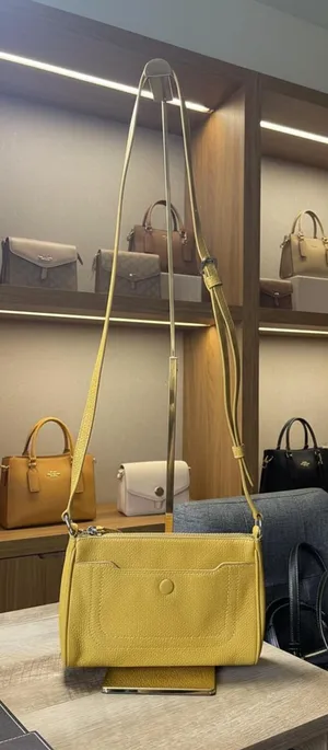 Marc Jacobs Yellow Leather Crossbody Bag thumbnail 1