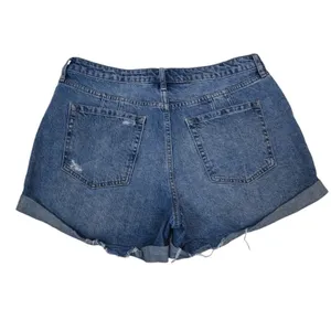 We the Free Womens 31 Curvy Distressed Button Fly Denim Jean Short thumbnail 2