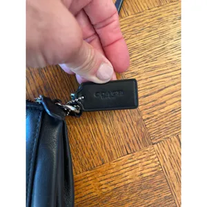 Coach Colette Black Pleated Leather Crossbody adjustable Bag thumbnail 3