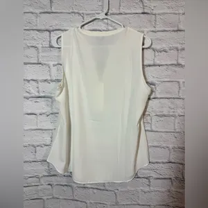 Chicos NWT Elegant Cream Sleeveless Blouse, sz 2 (12/14) thumbnail 4
