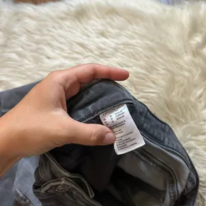 AMERICAN EAGLE Super Hi-Rise Jegging In Gray thumbnail 5