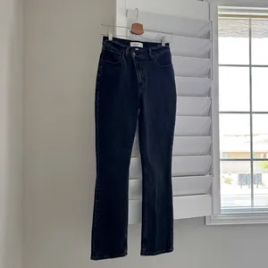 Abercrombie Fitch Curve Love 90’s Slim Straight Ultra High Rise Jeans 25/0 Short thumbnail 6