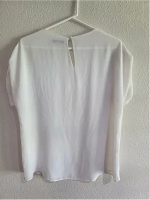Naked Zebra White V-Neck Blouse Women’s L thumbnail 2