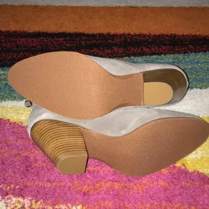 Tesori Raven Khaki Suede ankle booties size 9.5 thumbnail 6