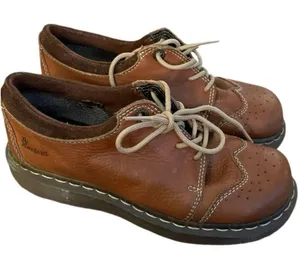 Dr Martens Oxfords thumbnail 1