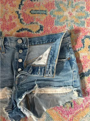 Levi’s 501 Denim Shorts Cut-Off thumbnail 2