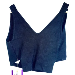 Abercrombie & Fitch Black Knit Sleeveless Wrap Sweater Tank Top Crop Top Size S thumbnail 2