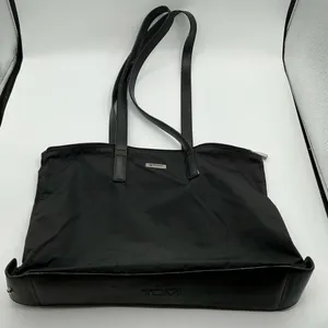 A Very Rare Beautiful Vintage Foldable Nylon Tumi Travel Tote Bag thumbnail 1