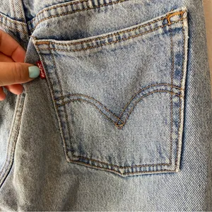Levi’s Premium Wedgie Icon Fit in Shut Up Wash thumbnail 15