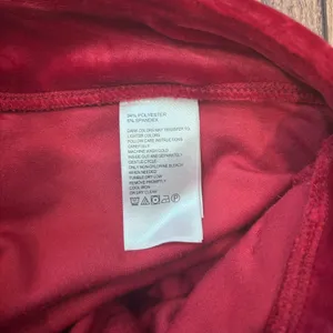 Tommy Bahama Women's Red Velour V-Neck Sweatshirt & Casual Pants Set Size Medium thumbnail 6