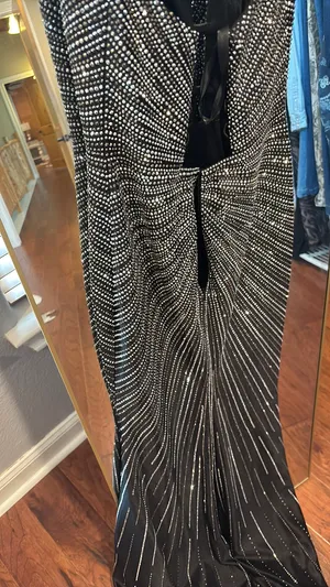 Sherri Hill Prom Dress thumbnail 6