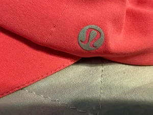 Lululemon hat thumbnail 3