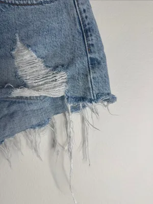 Revice Los Angeles Cut-off Distressed Fringed Rigid Denim Jean Shorts size 27 thumbnail 6