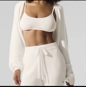 Alo Yoga Snuggle Up Sweater Shawl Ivory One Size thumbnail 1
