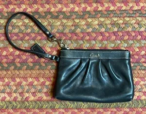 COACH BLACK LEATHER zipper WRISTLET POUCH RETRO Y2K VTG thumbnail 1