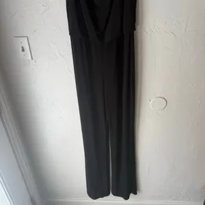 Laundry‎ By Shelli Segal Size 4 Black Wide Leg Jumpsuit thumbnail 3
