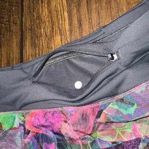 NWOT RARE Lululemon Speed Up MidRise Lined Short 4" Vivid‎ Floral Tone Multi thumbnail 3