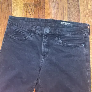 Blank NYC size 29 black denim class skinny stretch thumbnail 8