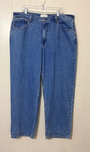 Abercrombie & Fitch The Loose High Rise Jeans Medium Wash Size 34 / 18 thumbnail 1