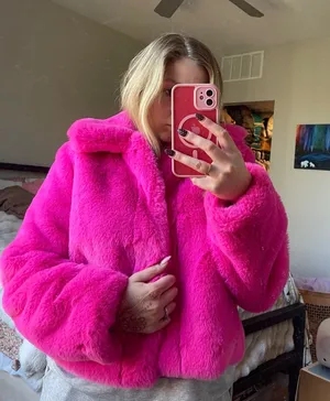 Pink fur jacket thumbnail 1