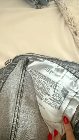 Levi’s 501 Shorts thumbnail 3