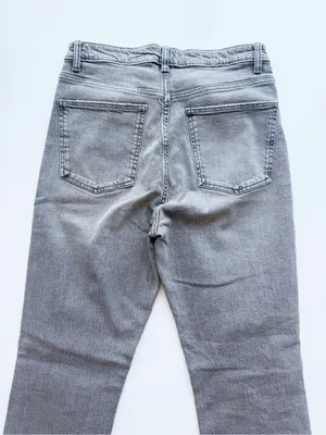 Zara Gray High Waisted Straight Legged Jeans size 8 thumbnail 5