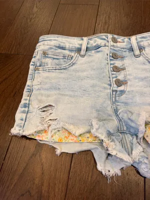 American Eagle Next Level Stretch m Distressed Denim Shorts Size 6 - C70-008 thumbnail 6