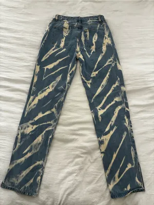 Lioness Bleached Blue Straight Leg Jeans thumbnail 4