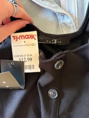Black button tank top thumbnail 3