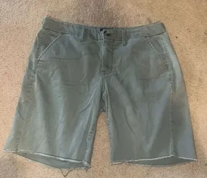 American Eagle green stretch 10 favorite boyfriend shorts thumbnail 1