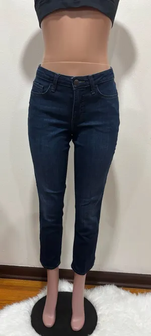 Lee Mid-Rise Jeans thumbnail 1