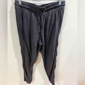 FREE PEOPLE BACK INTO IT JOGGERS! thumbnail 2