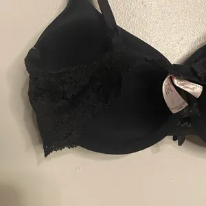 Victoria's Secret Angels Black Lace Bra thumbnail 6